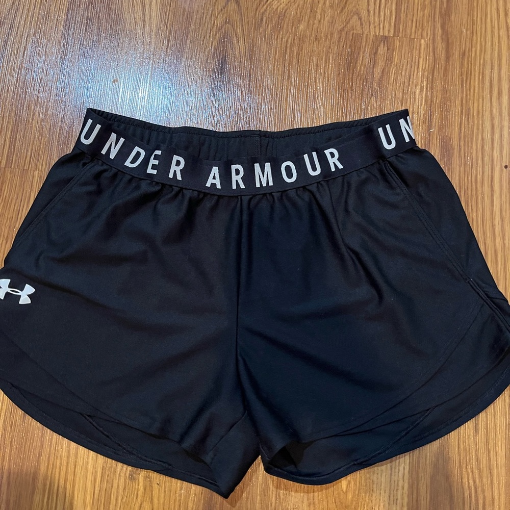 Black under Armour shorts